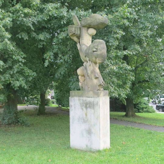 Socha Danae v parčíku v Masarykově ulici na Bukově