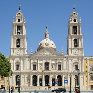 Real Basílica de Nossa Senhora e de Santo António