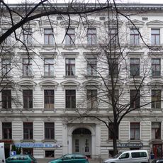 Mietshaus mit Hofgarten Großbeerenstraße 24