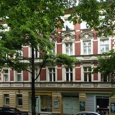 Mietshaus und Quergebäude Herrnhuter Weg 16