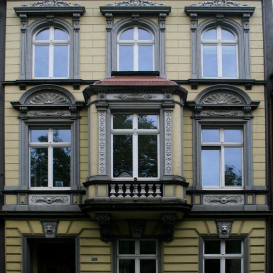 Hohenzollernstraße 64