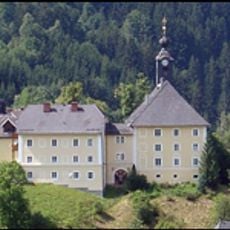 Castle and parish church Donnersbach