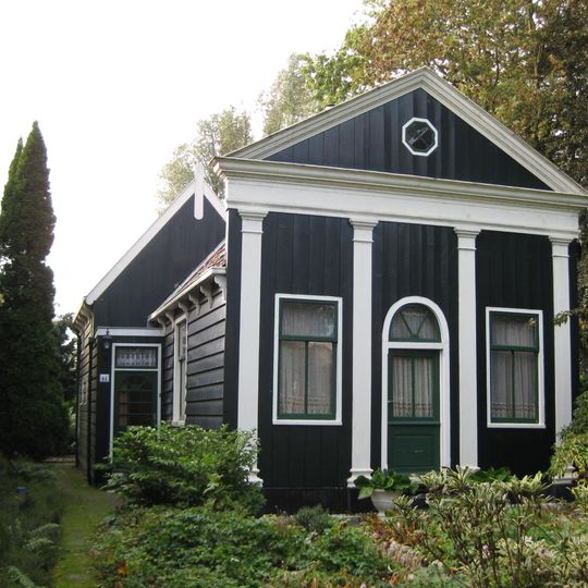 Roomeinde 41, Broek in Waterland