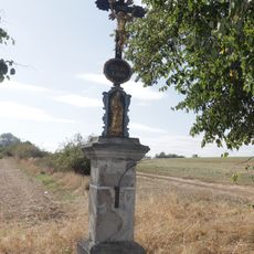 Kříž u silnice západně od Zňátek