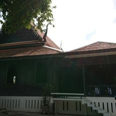 Ban Mo palace