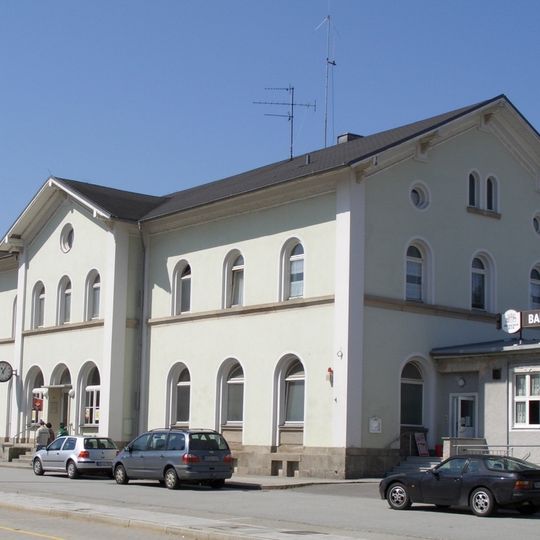 Bahnhofsgebäude