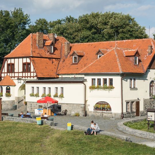 Roman Zmorski Mountain Hut in Sobótka