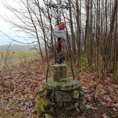 Kříž západně od Věžníček