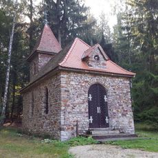 Kaple v parku u zámku Březina