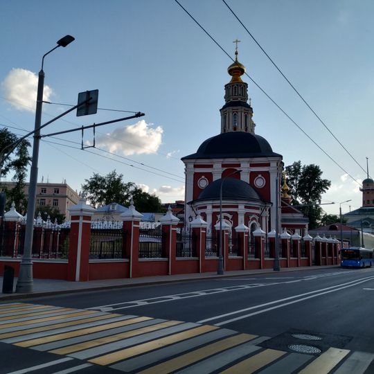 Постройки комплекса церкви Алексея Митрополита, что за Яузой
