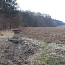 Kříž u silnice jižně od Černotína