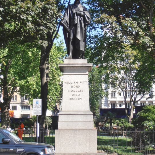 Statue of William Pitt the Younger
