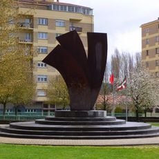 Escultura “Los tres caminos”