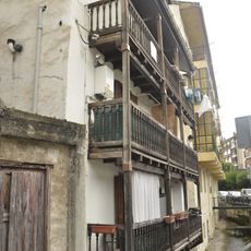 Mendiko kalea 4 etxea