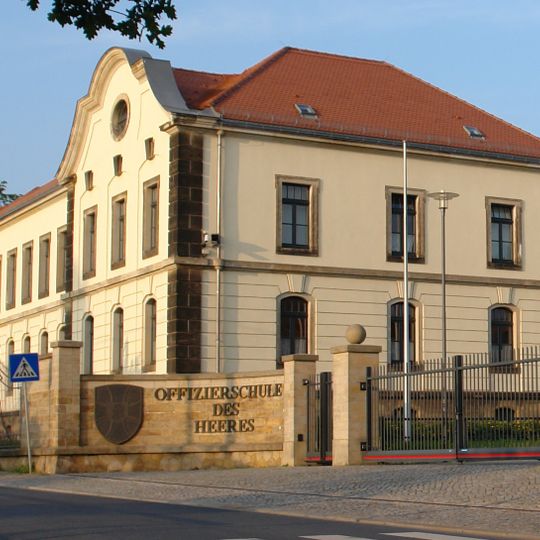 Marienallee 14, Gardegrenadierkaserne