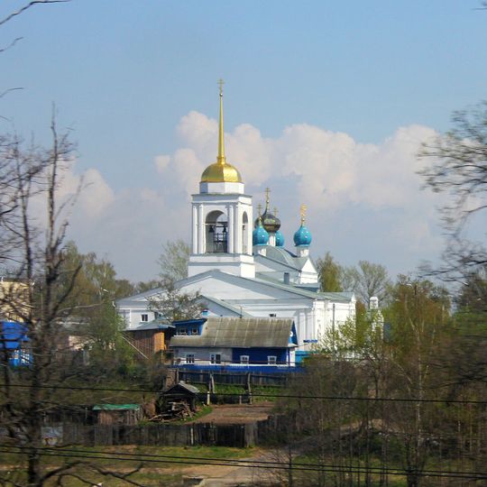 Церковь Рождества Богородицы в селе Гнилицы