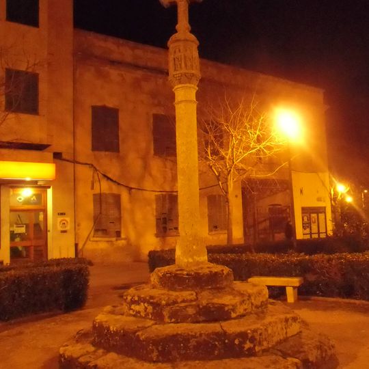 Cruz de la Puerta de Xara o de la Puerta del Muelle