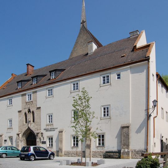 Ehemaliges Bürgerspital samt Resten abgekommener Bauteile