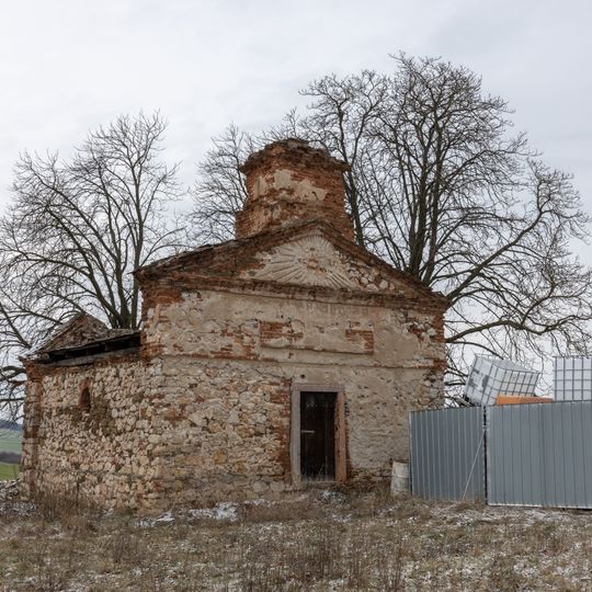 Bývalá hrobka v Borku u Suchomast