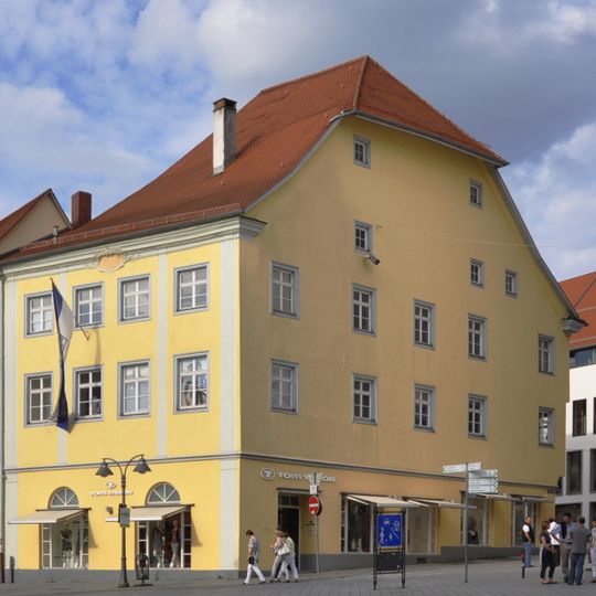 House Kirchstraße 1