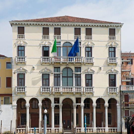 Palazzo Michiel dalle Colonne