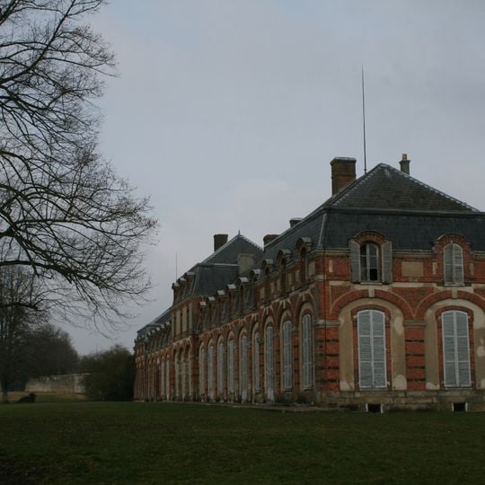 Petit château de la Ferté-Vidame
