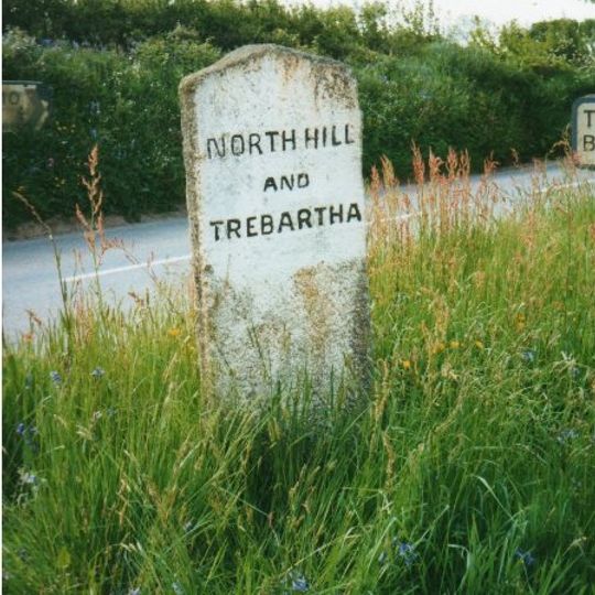 Guidepost 550 Metres To South Of Congdons Shop