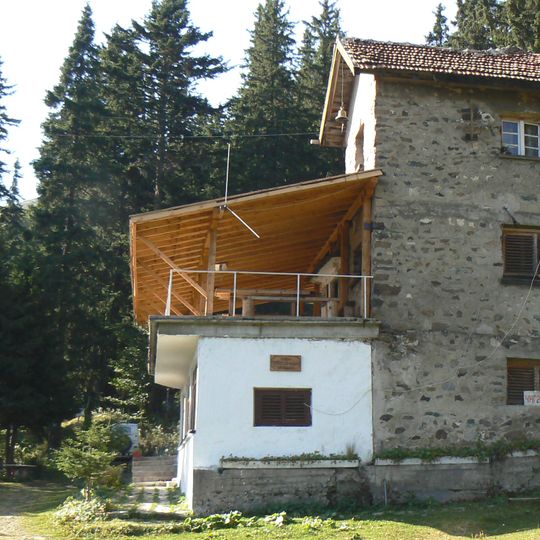 Kom hut