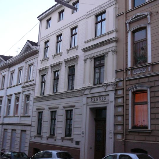 Von-der-Tann-Straße 11