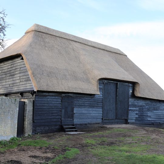 Tithe Barn The East Of Number 14