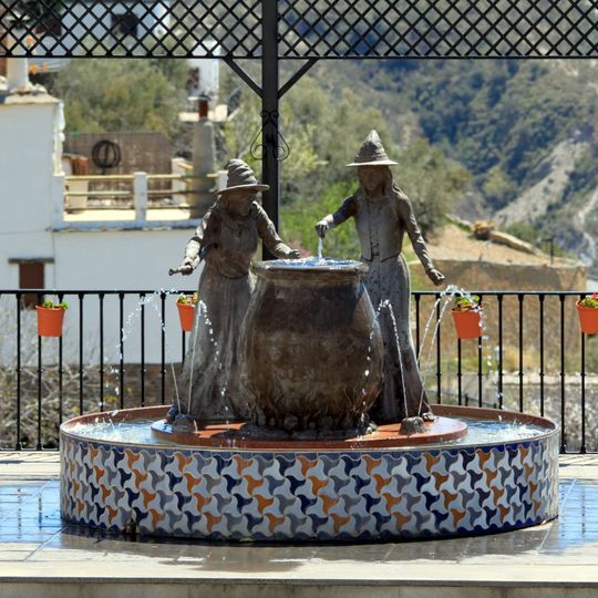 Fuente de las brujas de Soportújar