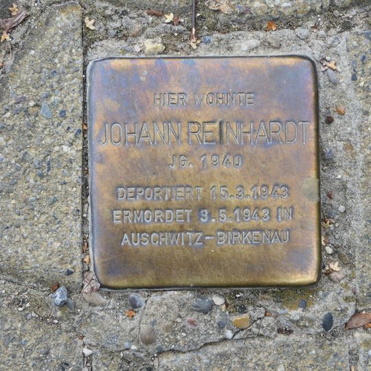 Stolperstein en memoria de Johann Reinhardt