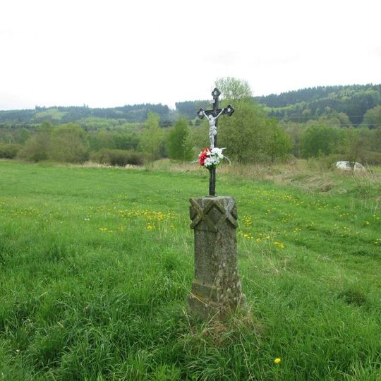 Kříž jižně od Němčic