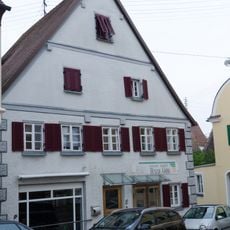 Wohn- und Geschäftshaus