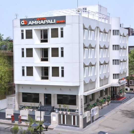 Hotel Amrapali Grand