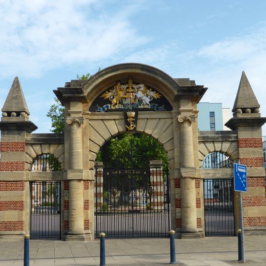 Hms Nelson: Victory Main Gate