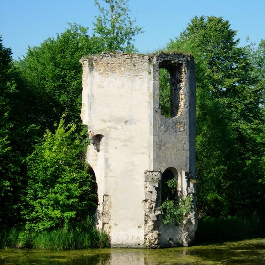 Ruina kaplicy na wyspie