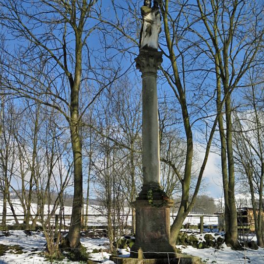 Sloup se sochou Panny Marie