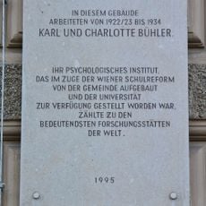 Gedenktafel für Karl und Charlotte Bühler