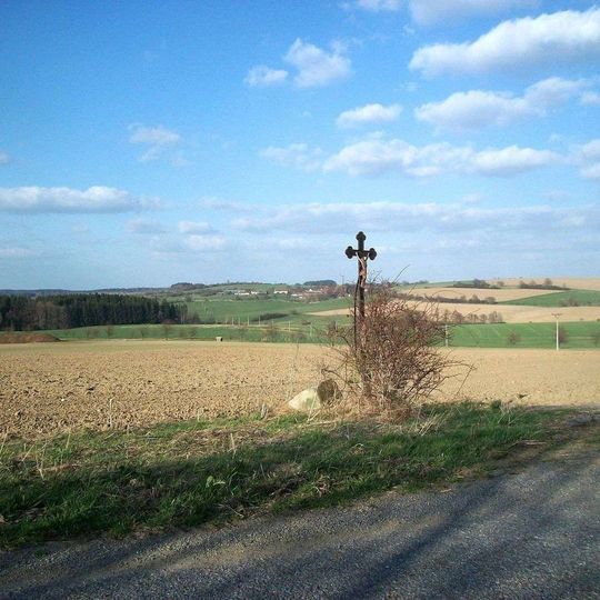 Kříž u cesty k Dobré Vodě