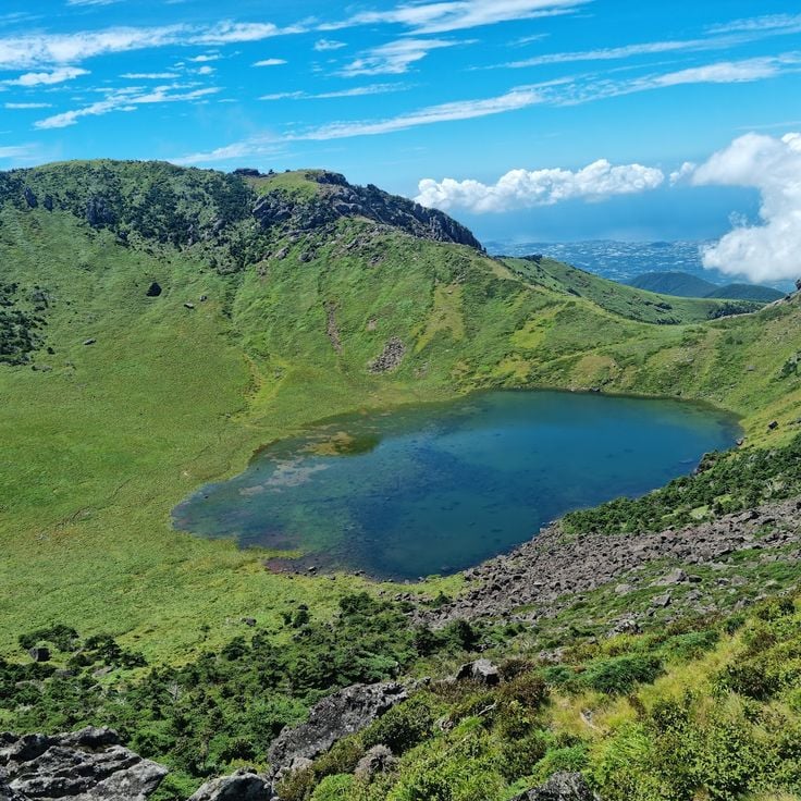 Baengnokdam Crater