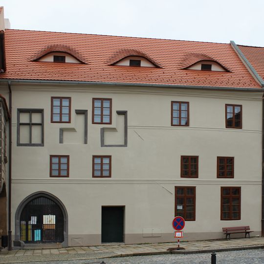 Velké náměstí 46