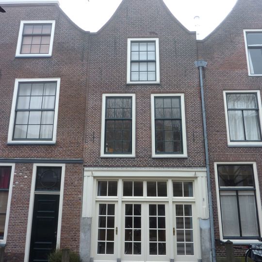 Hooglandse Kerkgracht 8, Leiden
