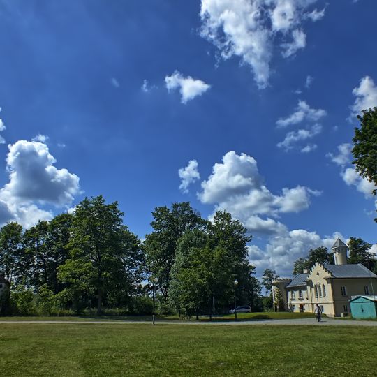 Pozostałości zespołu pałacowego