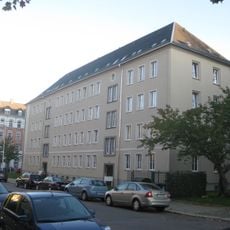 Wohnhauszeile (mit Jahnstraße 18) Bernhardstraße 30; 32