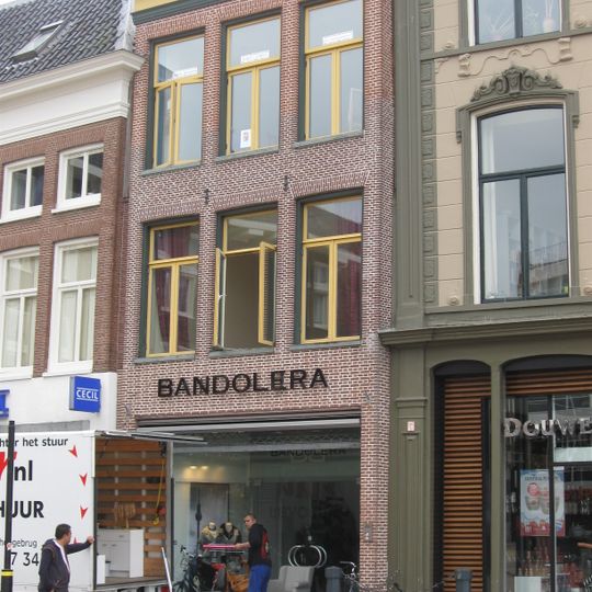 Pand van drie traveeën breed en twee verdiepingen