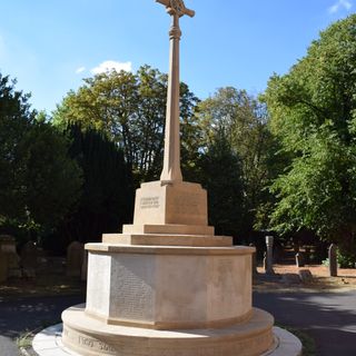 Slough Town War Memorial In Churchyard Of St Mary's Church