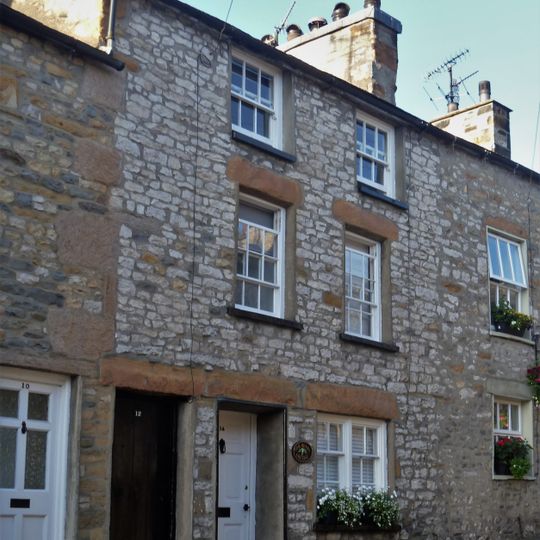 14, Mitchelgate