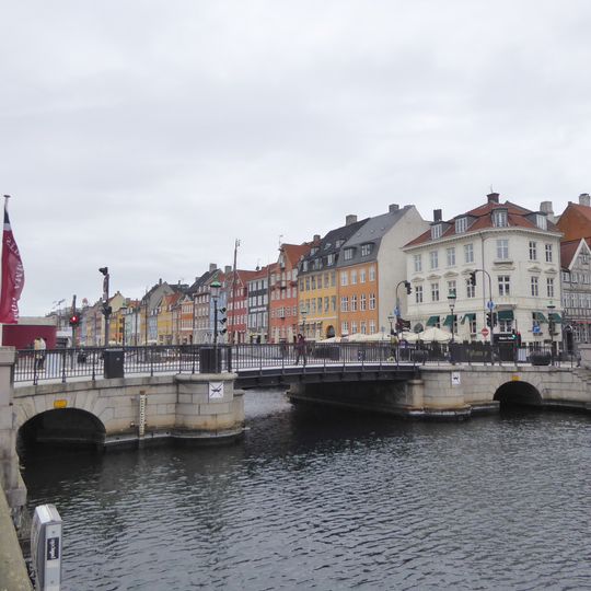 The Nyhavn bridge