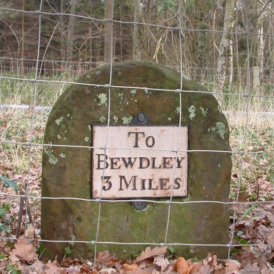 Milestone, Buttonoak; opp.  entrance Crabmill